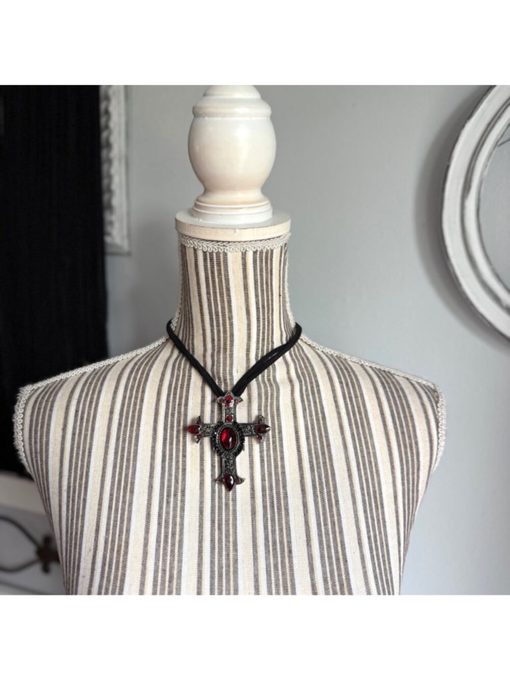 Vintage 90s Gothic Cross Necklace Three Strand Velvet Chain Red Black Pewter - Picture 2 of 5